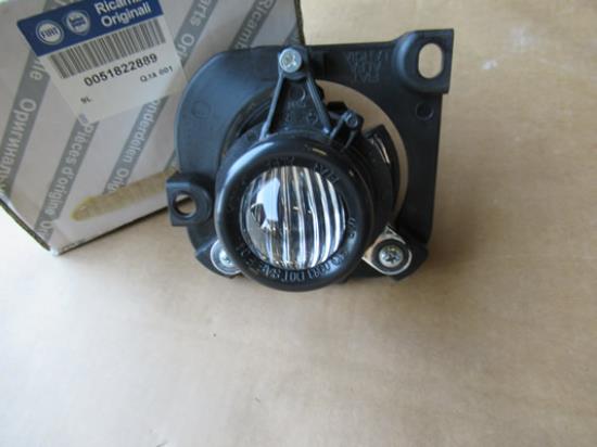 51822889 Mistlamp linkerzijde