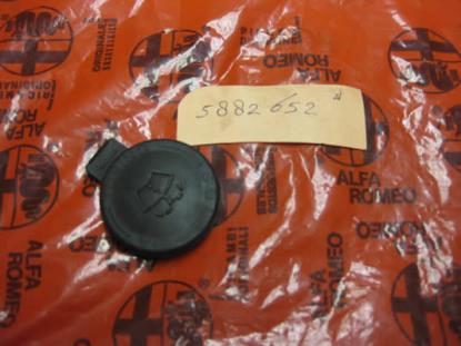 5882652 Afsluitdop ruitenwisservloeistof