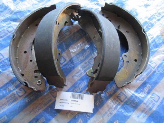 5888146 Remschoen set