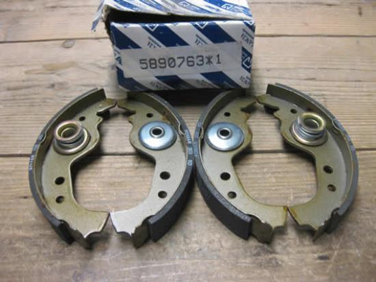 5890763 Remschoen set