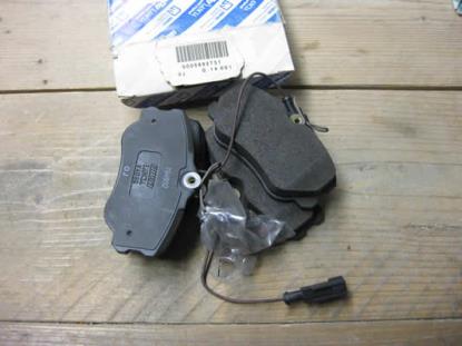 5892731 Remblokset voorzijde