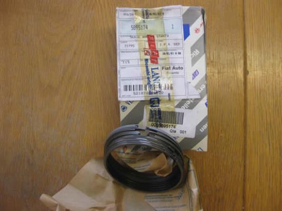 5895174 Zuigerverenset 2.0 T.Spark Alfa Romeo 145 146 155 156 166 GTV Spider 916