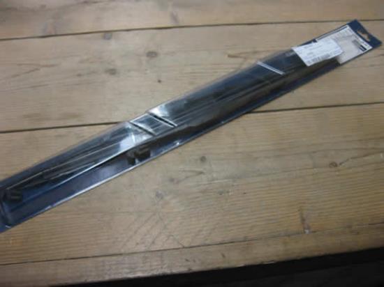 5911202 Ruitenwisserset