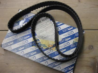 5932890 Distributieriem