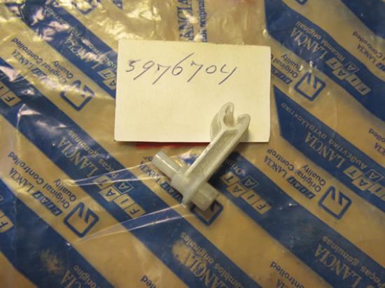 5976704 Veertje klem reminrichting Fiat Mille Uno