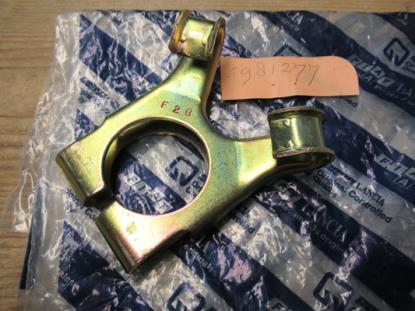 5981277 Uitlaat klem