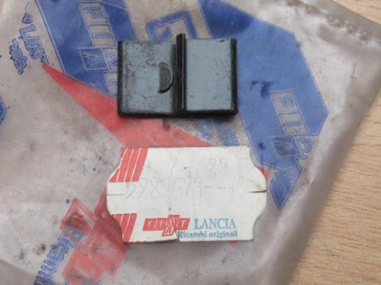 5989671 Klem sierlijst