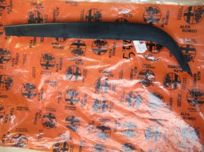 60501815 Kunststof sierlijst koplamp links