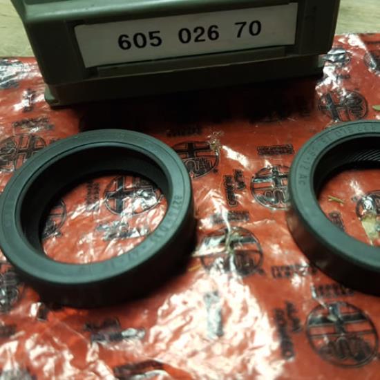 60502670 Keerring rechts