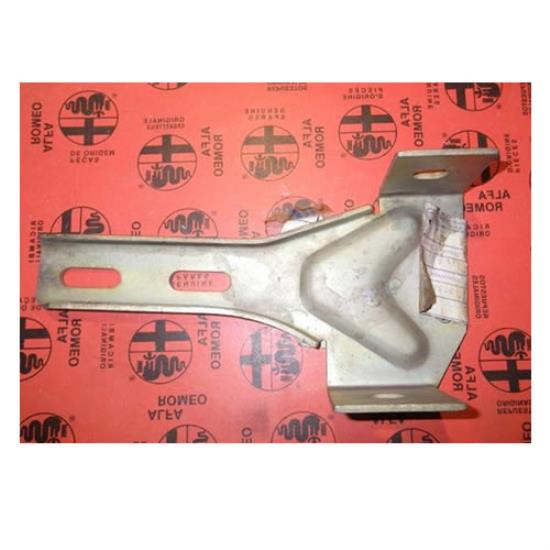 60503353 Beugel bumper rechterachterzijde