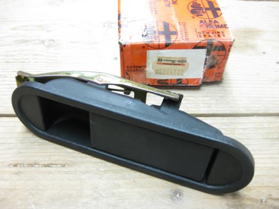 60504522 Deurgreep Alfa Romeo 33 905