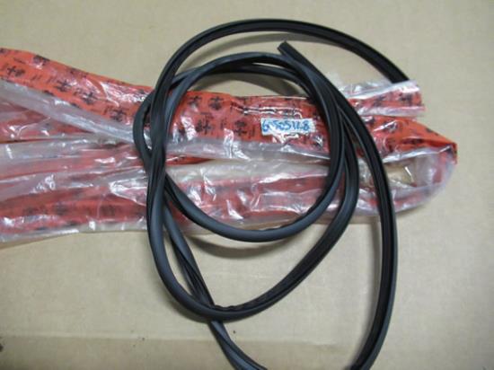 60505128 Raamlijst achterklep onderzijde