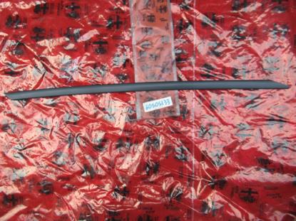 60505133 Staande sierlijst rechter achterraam bagageruimte