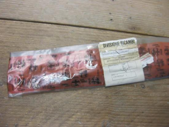 60505134 Staande sierlijst linker achterraam bagageruimte