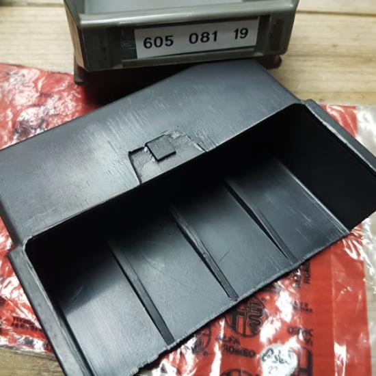 60508119 Deksel beschermkap relais Alfa Romeo 145 146 155 164 166
