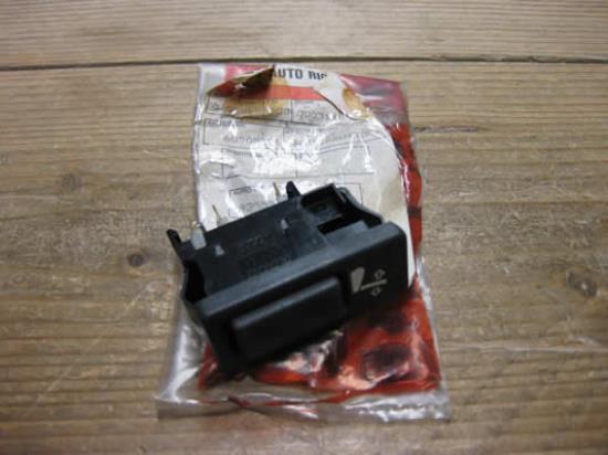 60508220 Schakelaar elektrische bediening voorstoelen Alfa Romeo 164