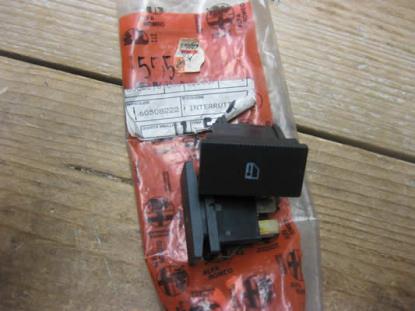 60508222 Schakelaar deurvergrendeling middenconsole Alfa Romeo 164