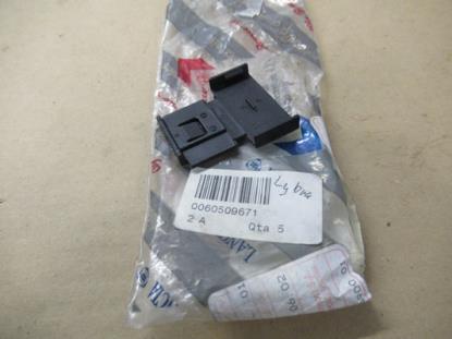 60509671 Blok  voorruit