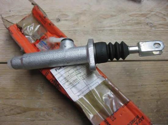 60511530 Hoofd koppelingcilinder