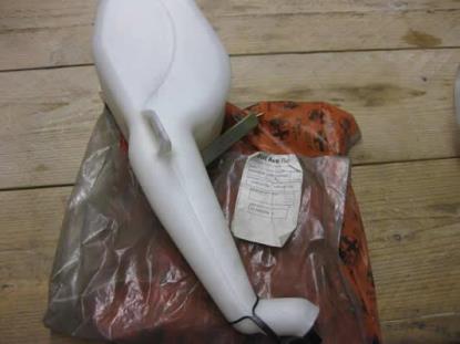 60511736 Ruitensproeierreservoir met pomp