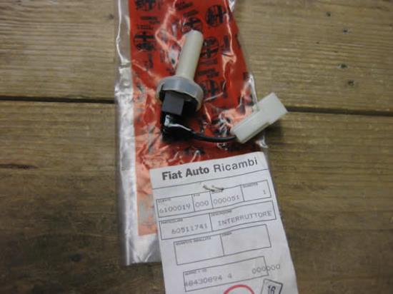 60511741 Remlicht schakelaar Alfa Romeo 164