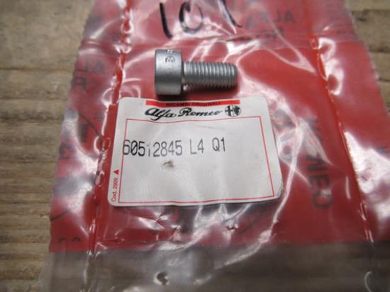 60512845 Bout M7 x 1.0 x 15