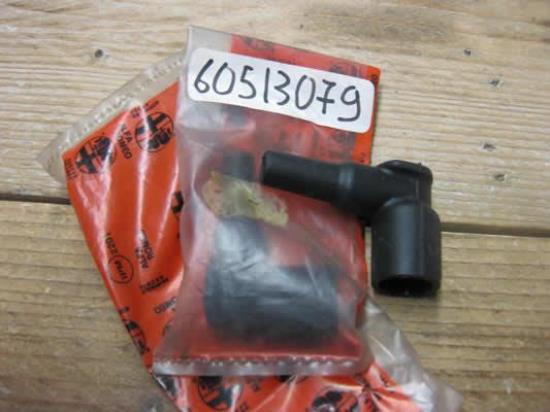 60513079 Afdekking aansluiting bougiedop bougiekabel verdeler Alfa Romeo 164 V6