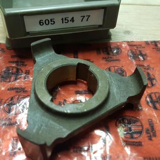 60515477 Naaf versnellingsbak