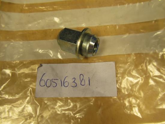 60516381 Wiel moer Alfa Romeo Spider Giulia Berlina GT 105