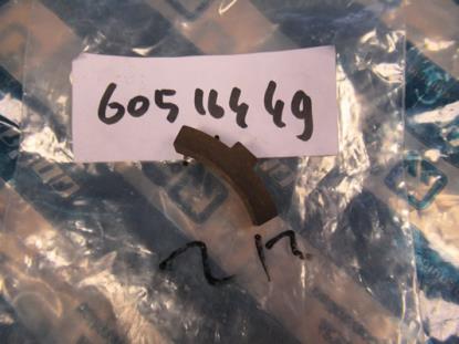 60516449 Tirant as versnellingsbak 2 5  Alfa Romeo Spider 105 115 serie