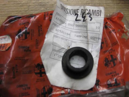 60521184 Rubber tussenas