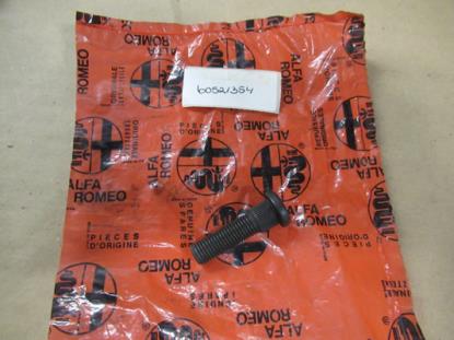 60521354 Bout wielnaaf achterzijde as Alfa romeo RZ SZ 75