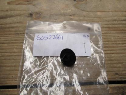 60522661 Veertje bevestiging sideskirt