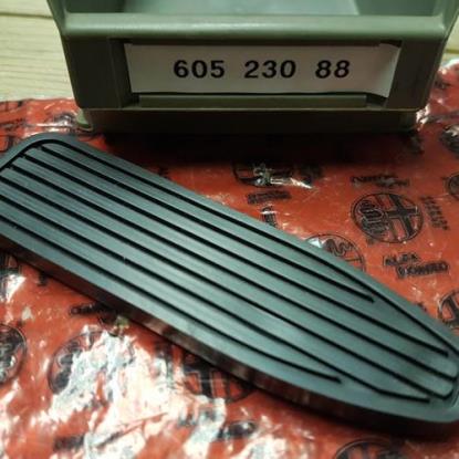 60523088 Pedaalrubber gaspedaal Alfa Romeo 75 spider 105