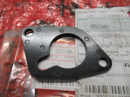 60523404 Afstandstuk aanzuigpijp