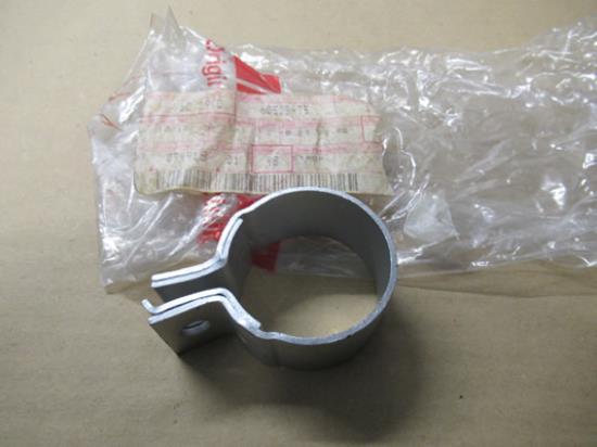 60523475 Uitlaatklem Alfa Romeo 75 1.8 2.5 3.0 V6