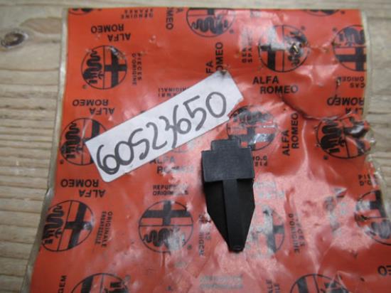 60523650 Buffer clip bekleding Alfa Romeo