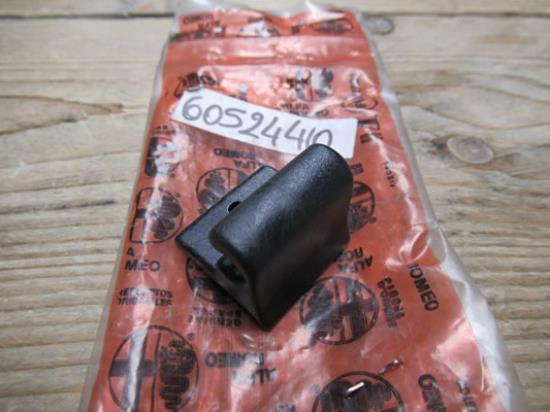 60524410 Haak rollodeck gordijn bagageruimte Alfa Romeo 33 sportswagon 905 907