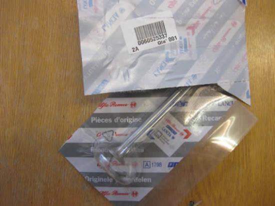 60525337 Uitlaatklep 1.7 16v