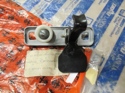 60527372 Slot motorkapgedeelte