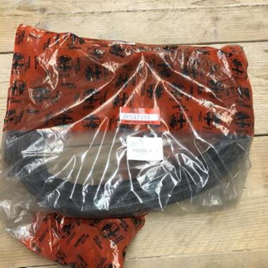 60527738 Rubber pakking kofferklep Alfa Romeo 75
