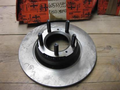 60533595 Remschijf voorzijde Alfa romeo 75 90 Alfetta Giulietta 116-serie