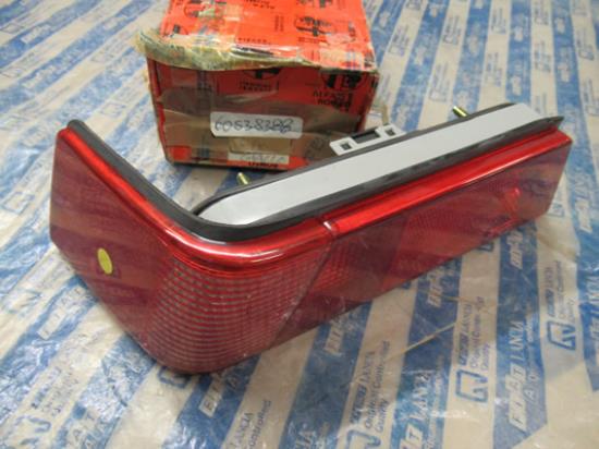 60538388 Achterlicht links