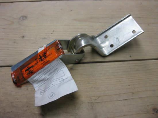 60538662 Scharnier motorkap Alfa Romeo 33 907