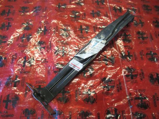 60544074 Voorscherm beugel linkerzijde