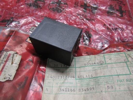 60545405 Relais voorruit verwarming