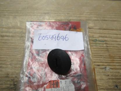 60549696 Knop plug achterbumper