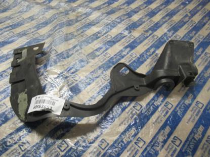 60553653 Beschermplaat motorruimte links
