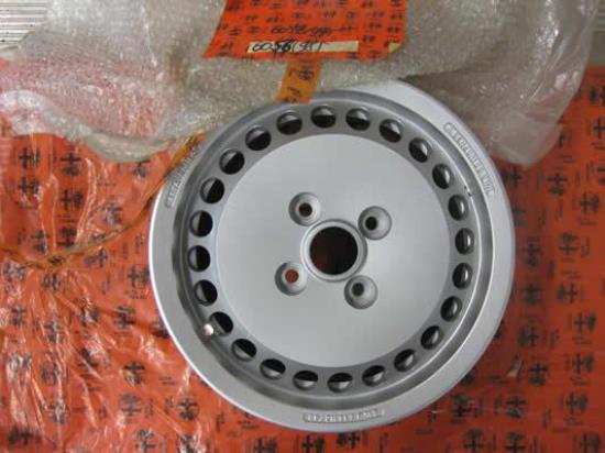 60561985 Set van 4 velgen