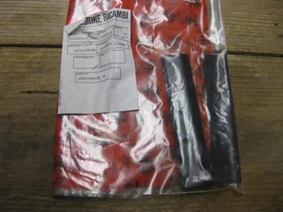 60562338 Pakking grille